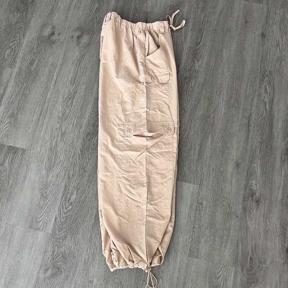 Madden NYC Juniors Taupe Lightweight Cargo Parachute Pants Size XXXL - Picture 5 of 16